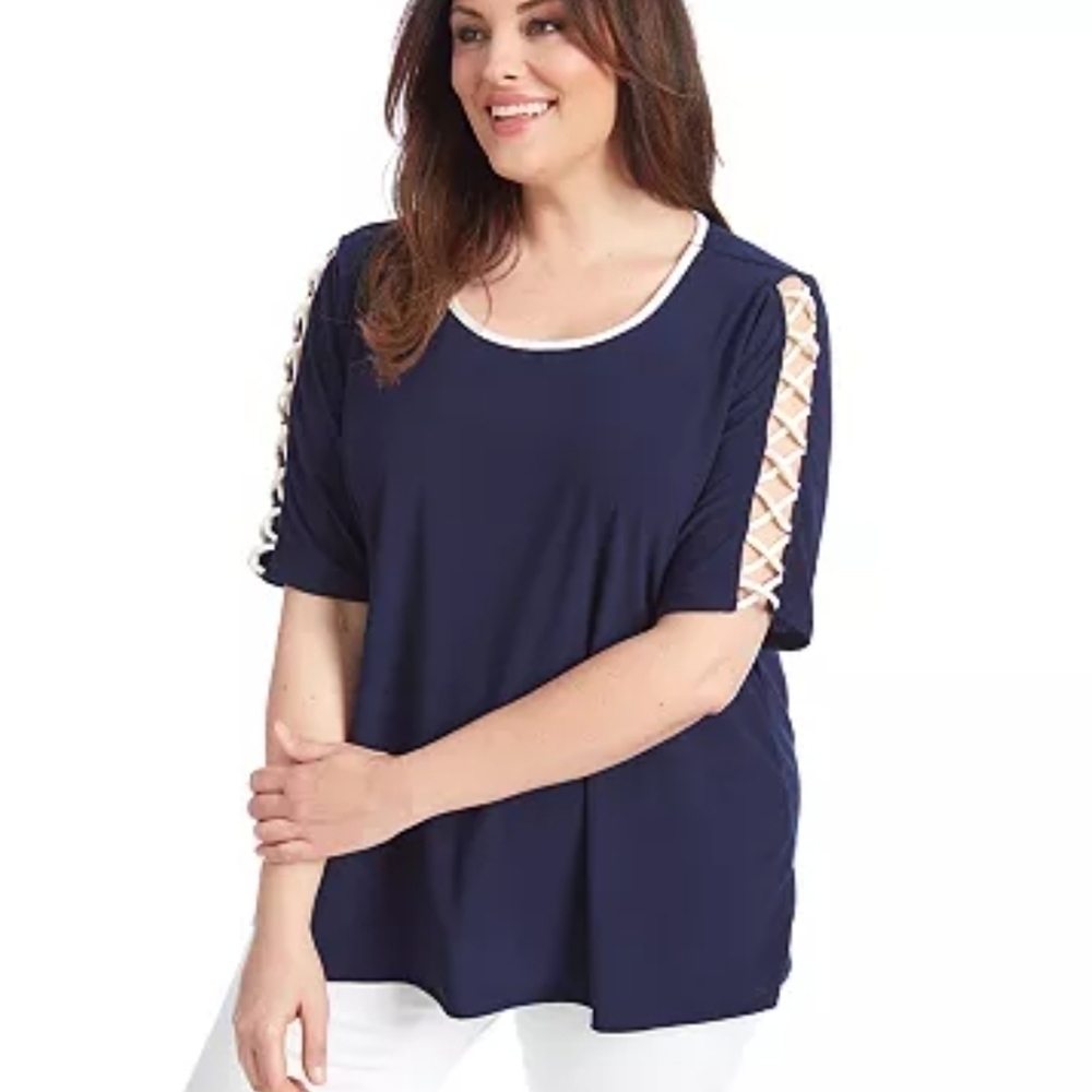 89TH & Madison Plus Size Lattice Sleeve Top